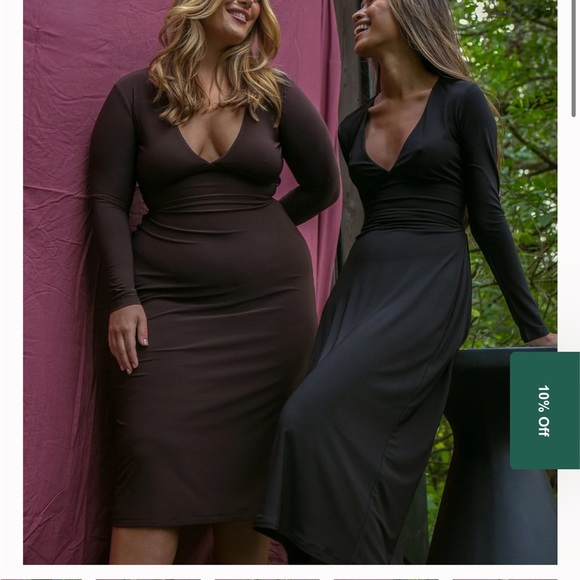 AYM Studio corseted midi black dress - Picture 3 of 6